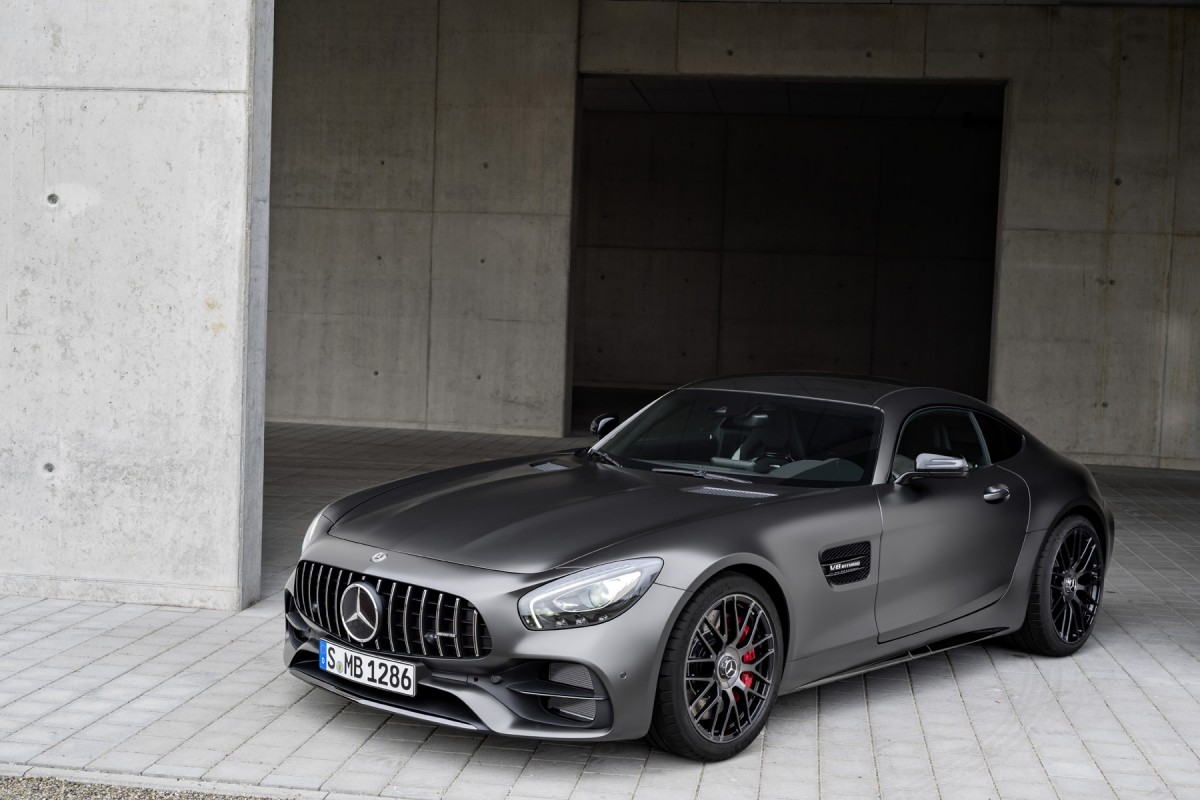 Nouveau coupé AMG GT - Page 2 Mercedes_AMG_GT_C_Edition_50_2017_c8d70-1200-800