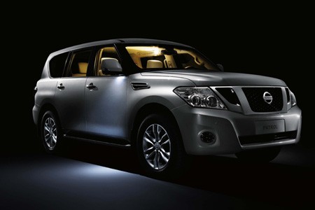  اكتشفو سيارة جميلة جدا Patrol 2010 من شركة nissan Nissan_patrol_2010_40122-450-300