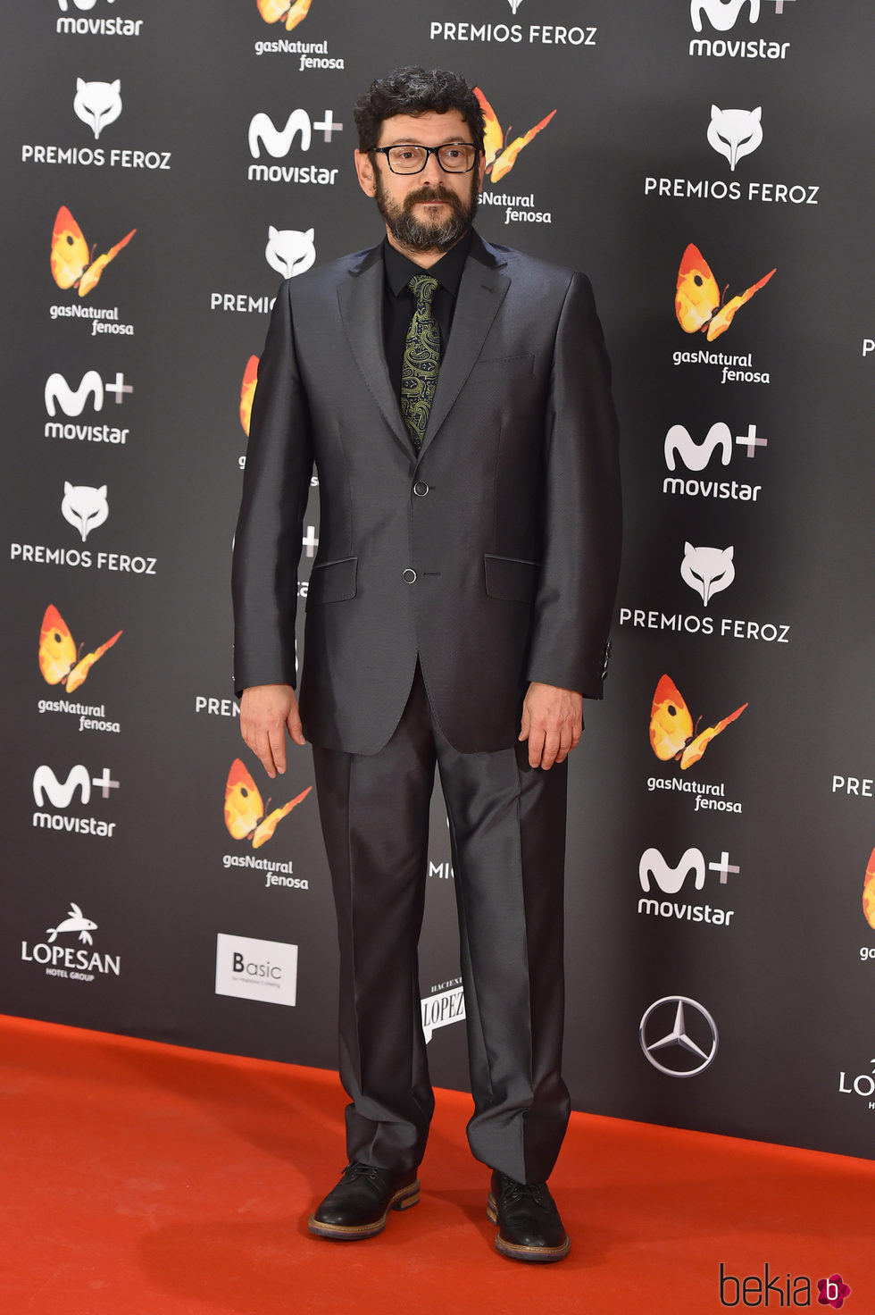 El hilo de la moda y/o espantajerías. - Página 7 105362_manolo-solo-alfombra-premios-feroz