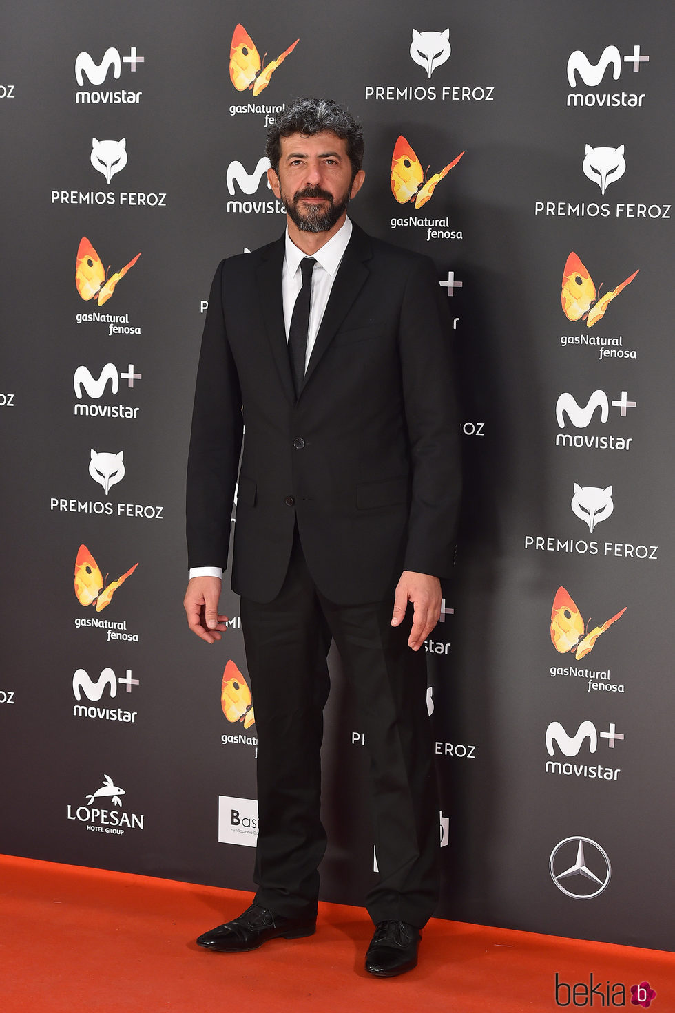 El hilo de la moda y/o espantajerías. - Página 7 105395_alberto-rodriguez-alfombra-roja-premios-feroz