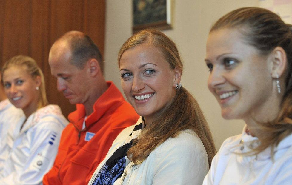 Petra Kvitova - Page 9 1251325-img-sport-tenis-fed-cup-cesko-cr-reprezentace-kvitova-pala-safarova