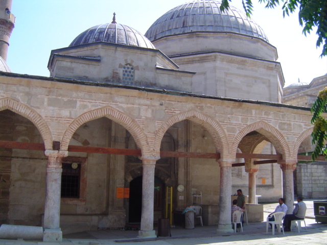 ALEVI-BEKTASILERIN KUTSAL YERLERI (ZIYARETLER, YATIRLAR, TURBELER) Dilanindunyasi_ekke_DSC00126