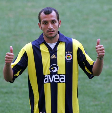 FeNerBahe s.k FutbolcuLarndan biR ka Resim...!!! Shevko_edu_imza3