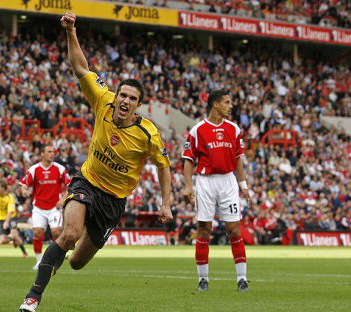       " Persie011006_700x623