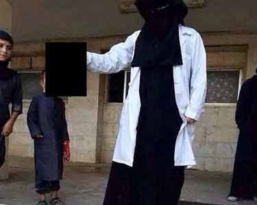 ஐ.எஸ்.ஐ.எஸ் - செய்திகள்  - Page 2 201409151708408795_British-jihadist-medical-student-21-is-pictured-holding_SECVPF