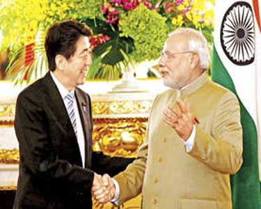 மூன்று நாள் சுற்றுப் பயணமாக சீன அதிபர் இன்று இந்தியா வருகிறார் 201409170117039544_China-President-Xis-India-visit-PM-Narendra-Modi-invokes_SECVPF