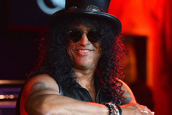 Slash y su infancia: "Pillé a mi mamá desnuda con David Bowie". Slash_111837