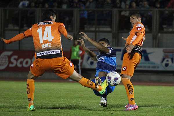 Cobreloa le quita el invicto de local a San Marcos y obtiene su primer triunfo con Vergara al mando (Emol) Cobre_02135-L0x0