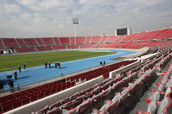 Las opuestas realidades de los estadios de la Copa América 2015 a ocho meses de su inicio (Emol) Nacional_12835