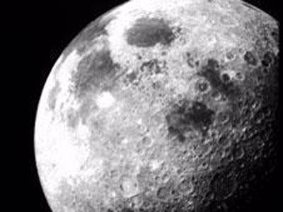 Tres estudios confirman que hay agua en la superficie de la Luna Fotonoticia_20090924185941