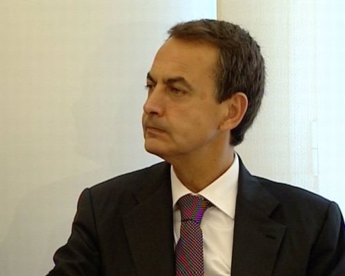Zapatero dice que la reforma favorece a empresarios y trabajadores Fotonoticia_20100612114306_500