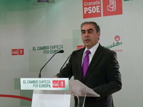 Diputado del PSOE pide una regulación de las redes sociales tras los "comentarios indignos" Fotonoticia_20140513111812_500