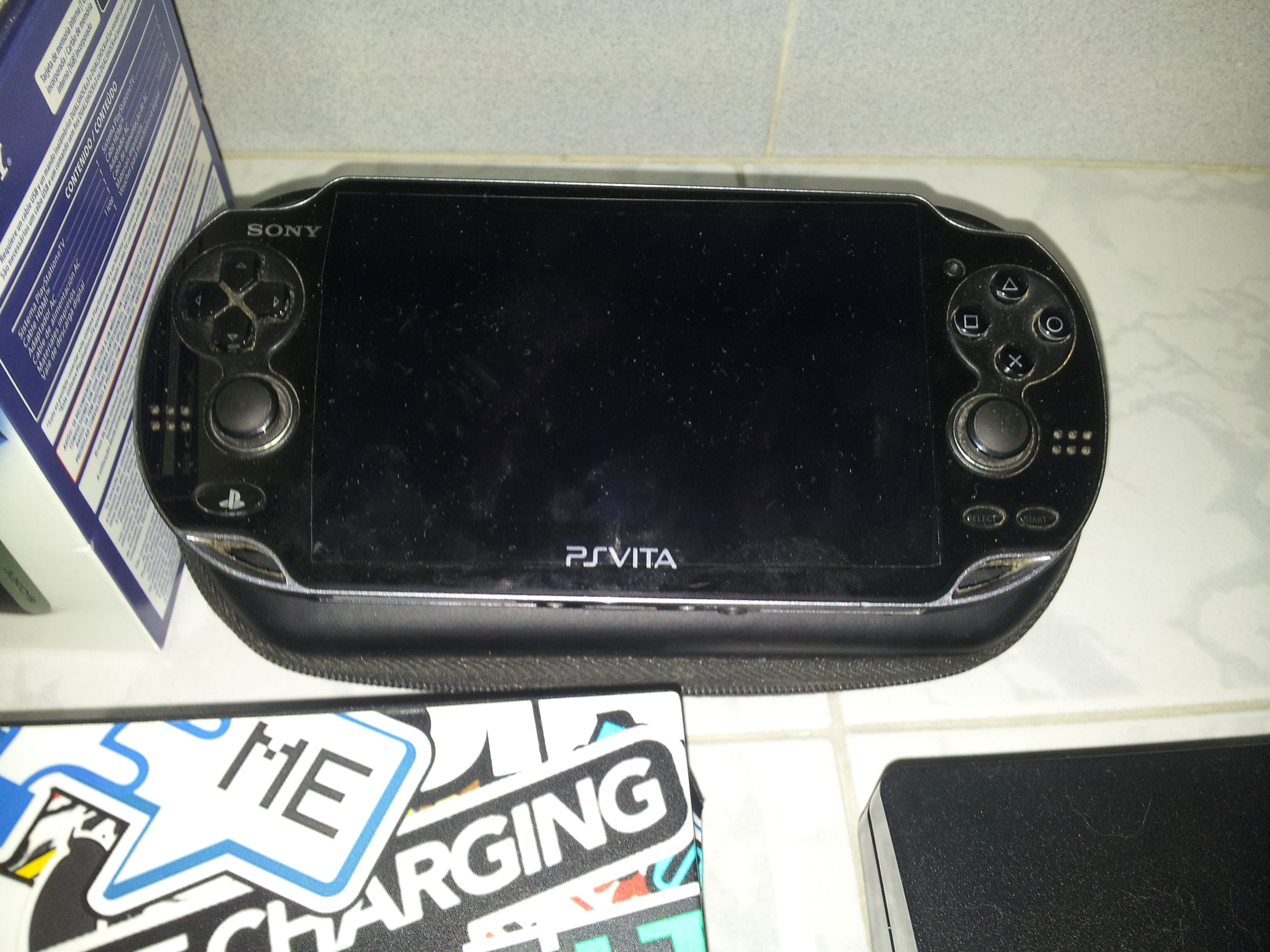 [Vendo] - PlayStation Vita + jogos + Memoria 8 GB 1d8364542e719f7788ee62d2d129e7a611083624