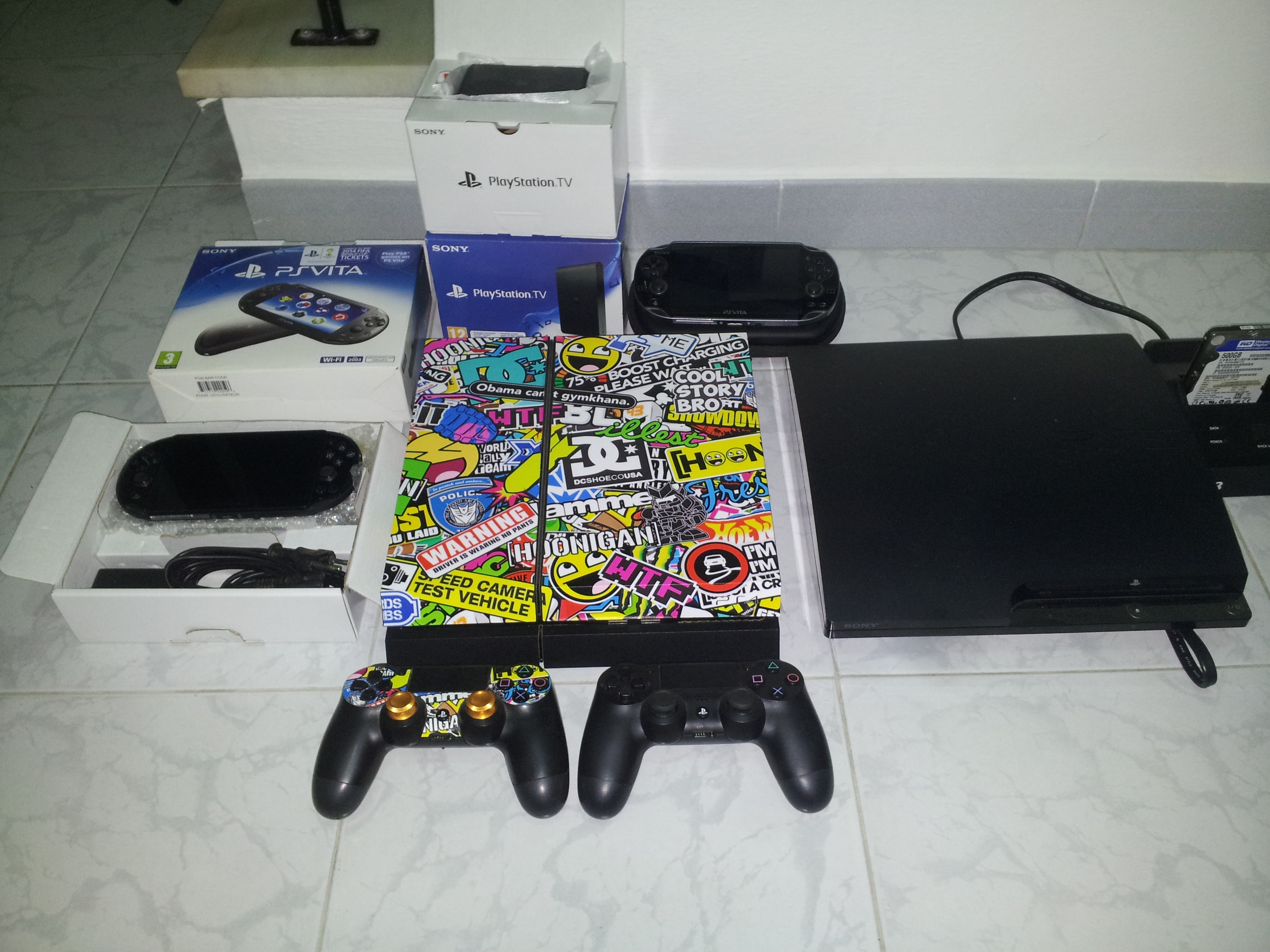 [Vendo] - PlayStation 4 + 2 comandos + jogos 92552e40d5e8b9ce096d46339545ab0a075bb8e3