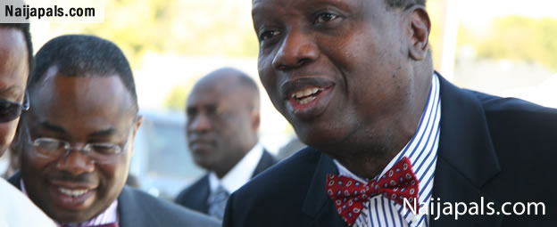 Unbelievable! Pastor Adeboye Drove His Car With miraculous petrol (Read 3896 times) Adeboye