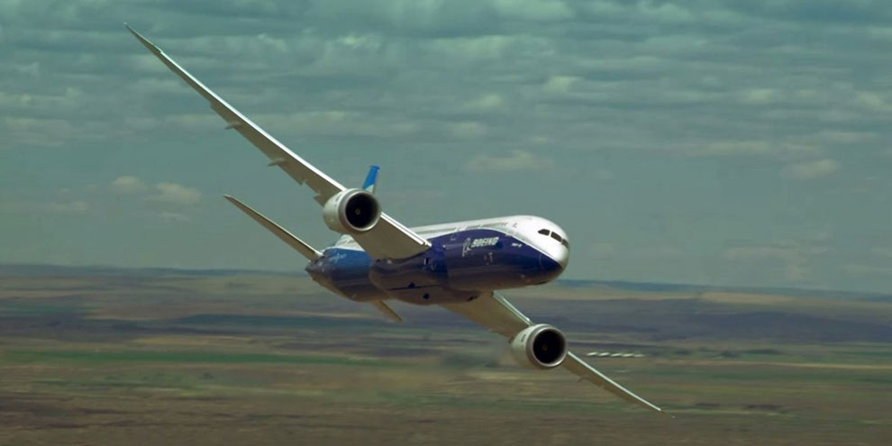[Internacional] Novo avião da Boeing faz manobras insanas em exposição 15102827883083