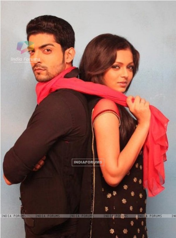 Geet Hui Sabse Parayi Photo Gallery 150627-still-image-of-maan-and-geet