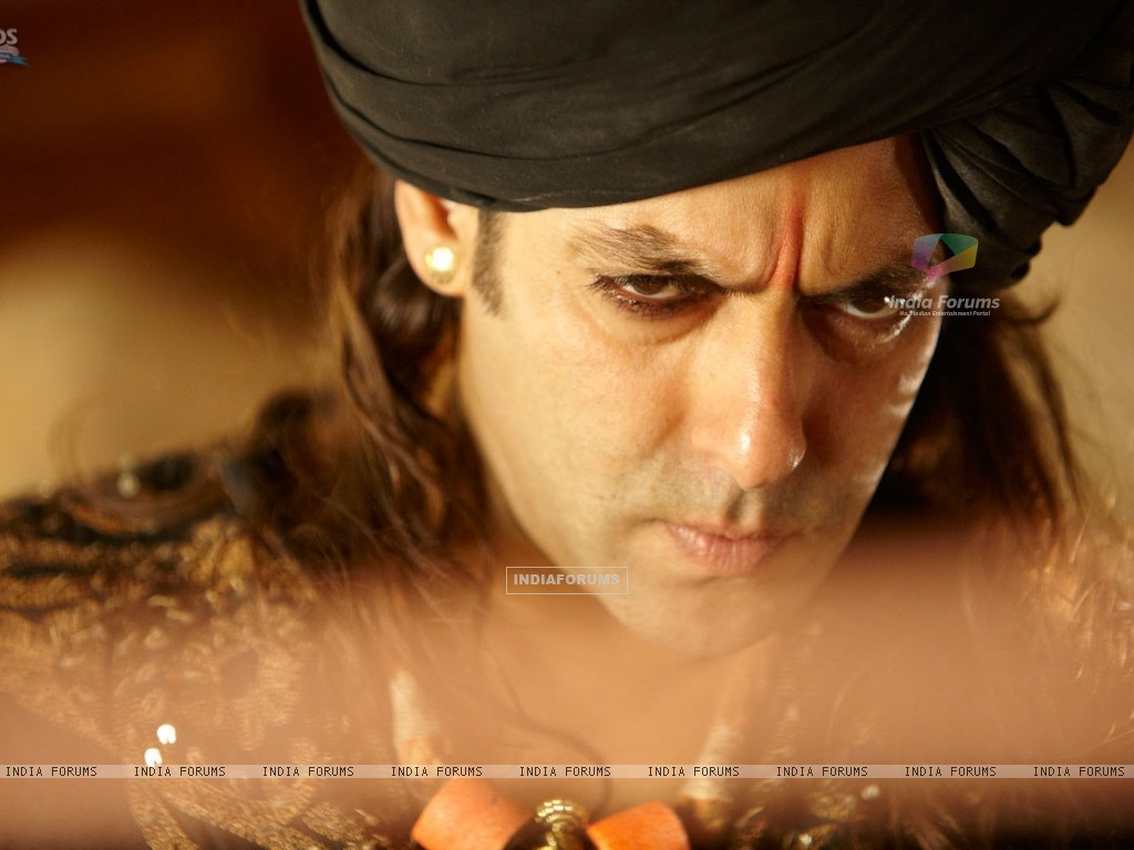 Veer-2010 39877-salman-khan-looking-angry