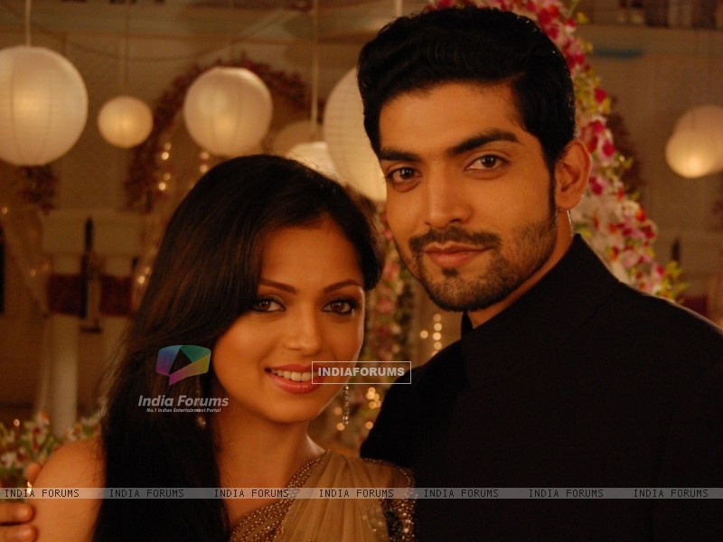 GEET- HUI SABSE PARAYI / PRINTRE STRAINI - Pagina 7 112727-still-image-of-maan-and-geet