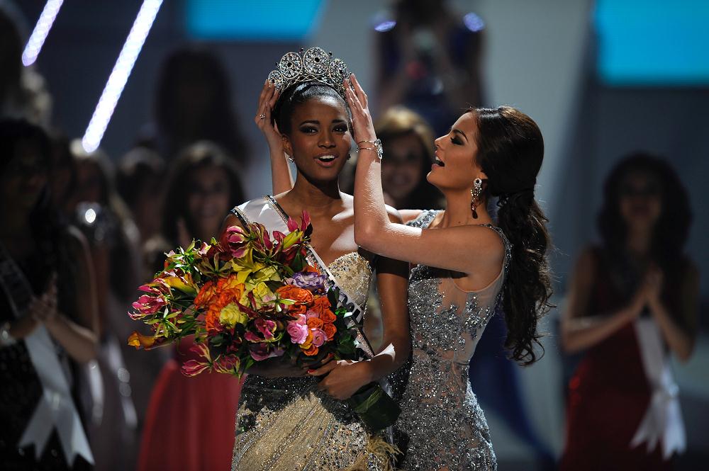  MISS UNIVERSE 2011 OFFICIAL THREAD: Leila Lopes (Angola) Miss_Universe_Leila_Lopes_5431821