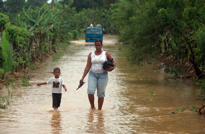 TORMENTA TROPICAL - HURACAN -  IRENE EN EL CARIBE - Página 3 1314344971277