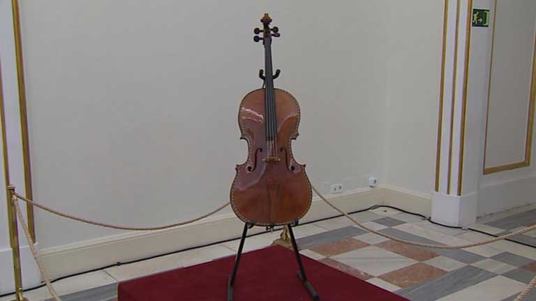 Restaurado un violonchelo Stradivarius que pertenece a Patrimonio Nacional tras sufrir graves desperfectos