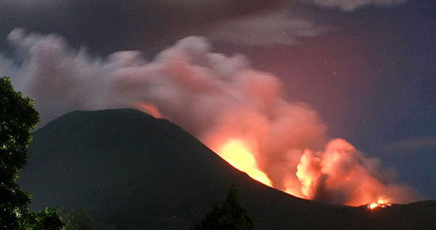 Descubren que los volcanes desprenden agua de dos tipos 1330280463698