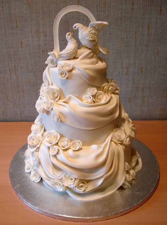 صور توتات أعراس وأعياد ميلاد Beautiful_wedding_cakes_06