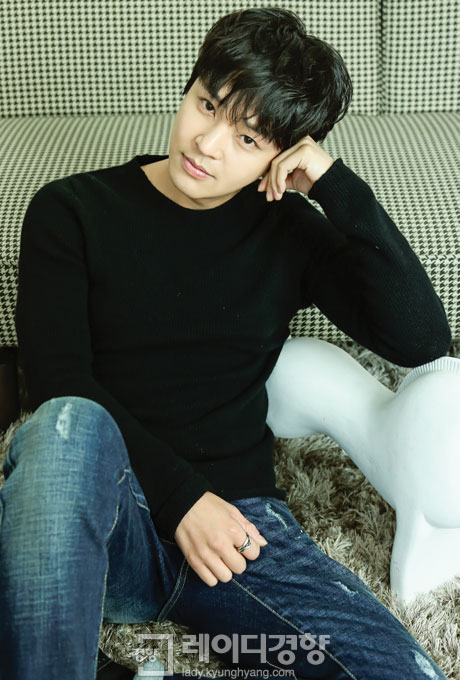 Kim Jeong Hoon en la revista 레이디경향 Lady KyungHyang 20160302105346_2_wjdgns2