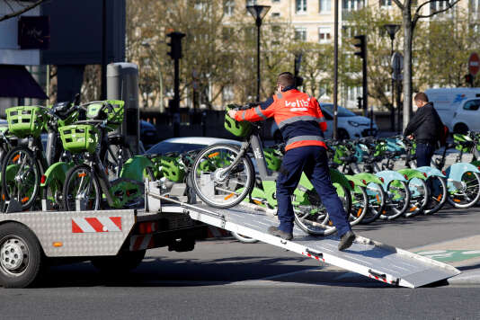 Les salariés de Vélib’ décidés à poursuivre leur grève jugée « illicite » C959042_CHP04_PARIS-BICYCLES-VELIB_0406_11