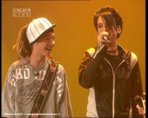 [Photos] Diverse des Twins Kaulitz! - Page 2 16713943_2_bratishki