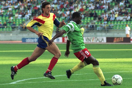   ::    :: Rogermilla_450x300