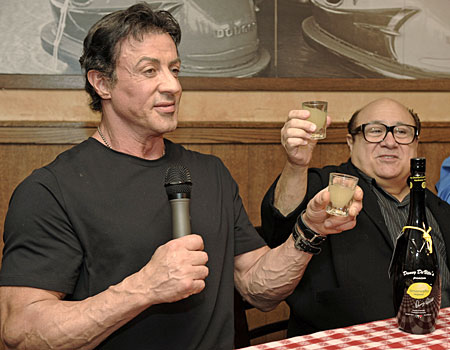 STALLONE et les stars. - Page 21 SylvesterStalloneAP_450x350