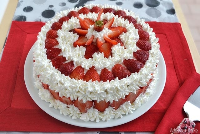 Auguroni Marzio  Torta-alle-fragole2