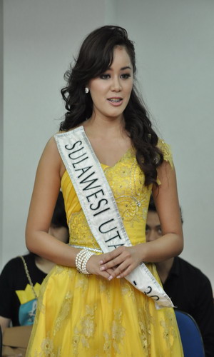 2013 l  Miss Indonesia l Final 20/02 YFFjLxr4Bc