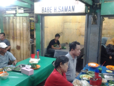 Nasi Uduk Babe H. Saman Boncang, Langganan Pejabat Harga Rakyat YVQjwhC9oP