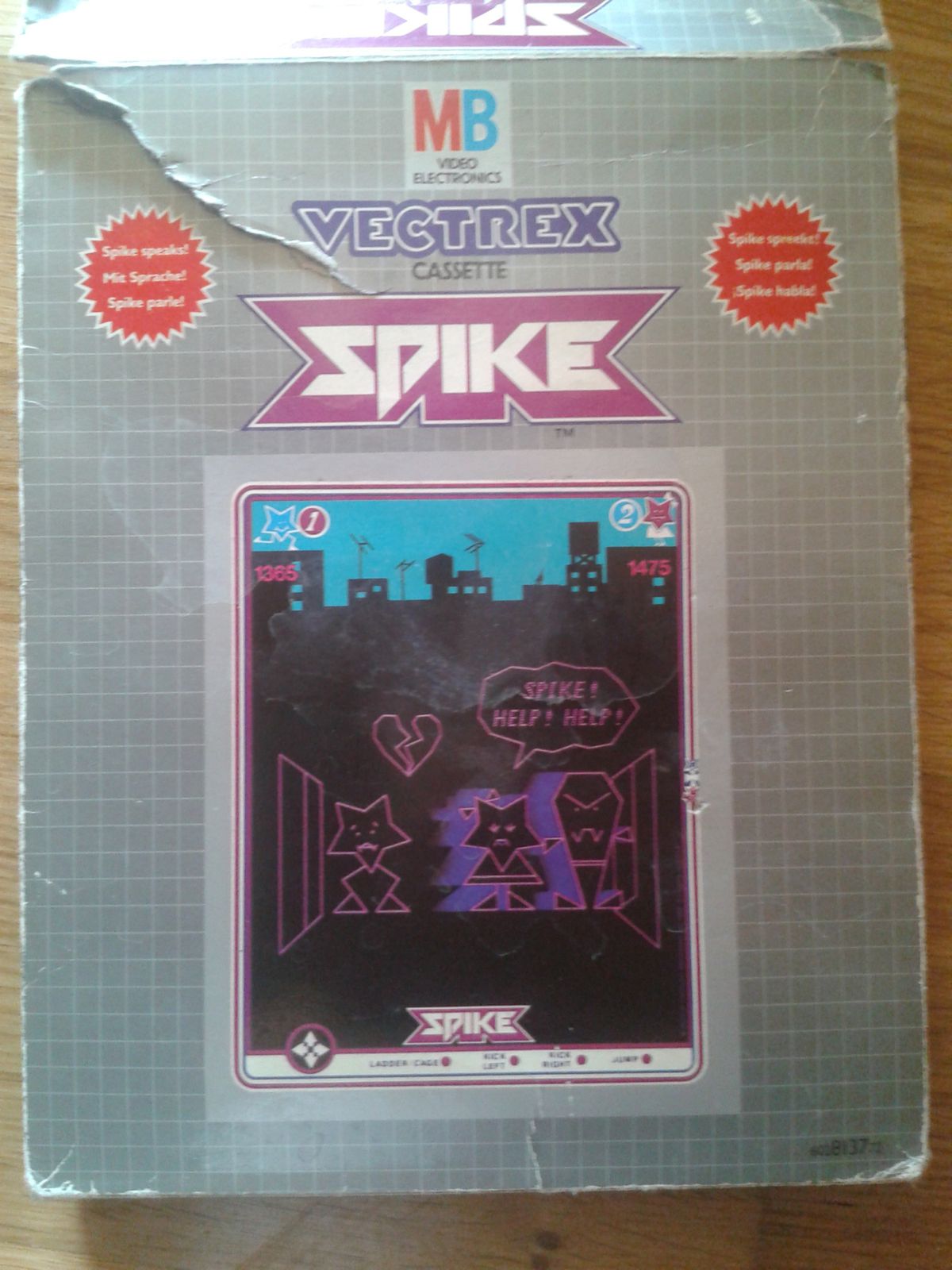 [TEST] SPIKE sur vectrex Ob_3f43fa12a1a3c4ade381b57f78e1c1ed_2013-07-22-18-40-42