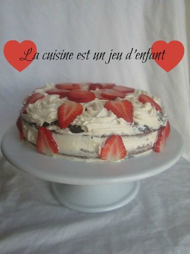 Gâteau au chocolat et aux fraises a la crème  Ob_8ce9fa_gatopochedouille-3