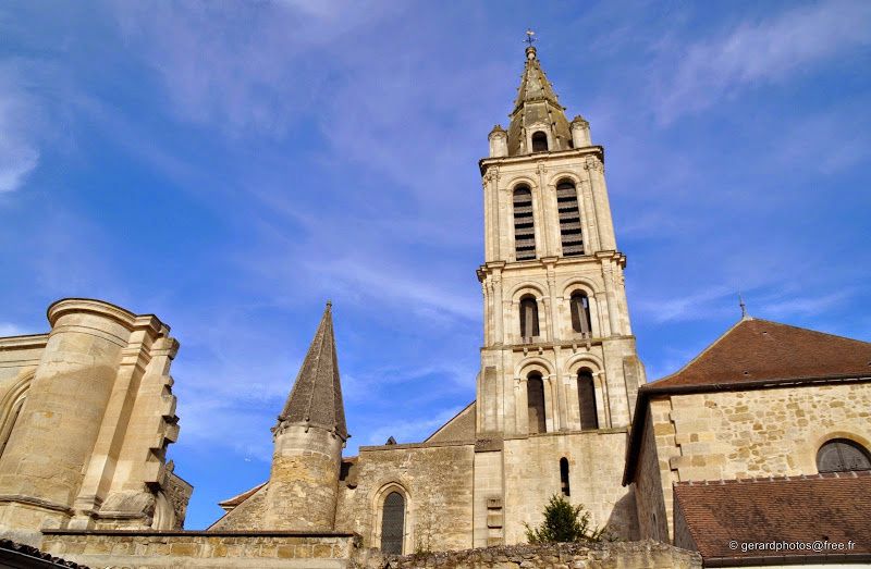 Baptême d'Asra Ob_db0a69_eglise-st-christophe-cergy-village-2