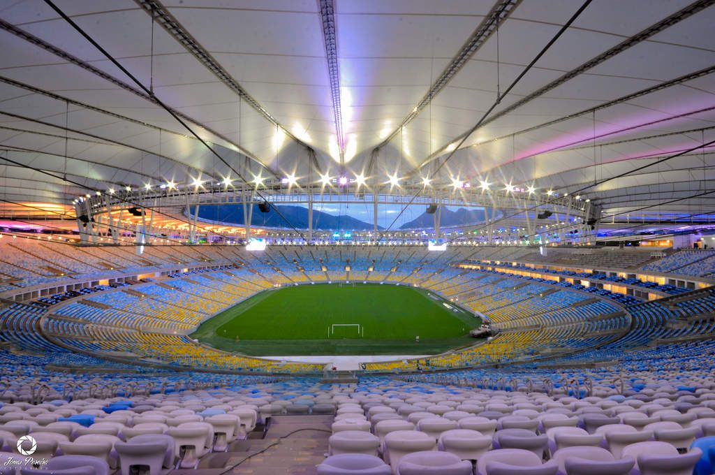 Les stades du Monde de René trouvé par jovany85 Ob_21e353_rio-de-janeiro-maracana3