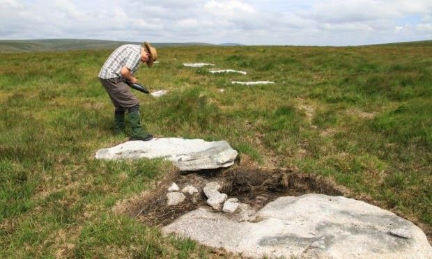 Angleterre: le premier cercle de pierres à être découvert dans le Dartmoor depuis plus de 100 ans Ob_8261ae_le-premier-cercle-de-pierres-a-etre