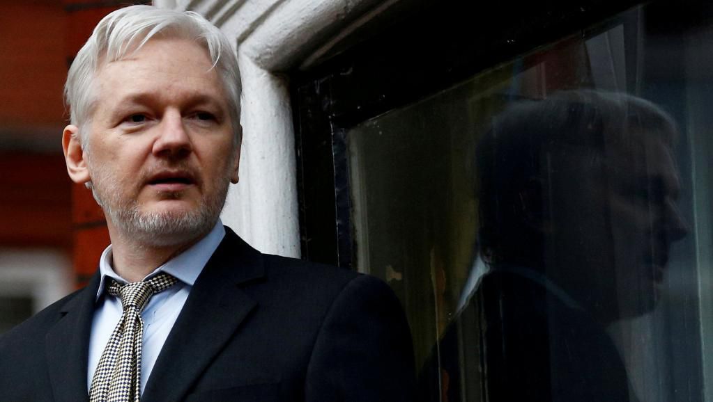 BREAKING NEWS - Julian Assange a été arrêté par la police britannique  Ob_a46b19_00000000000000000000000000000000000000