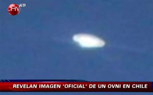 Un Ovni brillant observé en plein jour pendant 2 heures au Chili  Ob_bb6425_ovni-chili-1