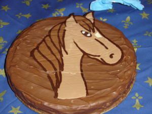 Bon anniversaire Ed' !! G-teau-d-co-cheval-en-chocolat