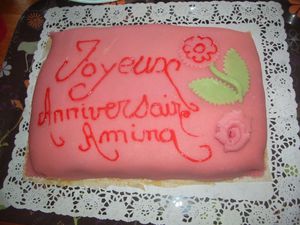 Joyeux anniversaire à Amina !  Gateau-amina