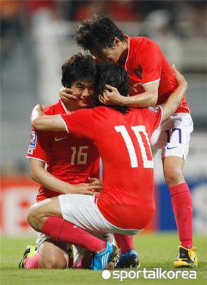 Groupe D [nono/bibi] Ki-Sung-yong