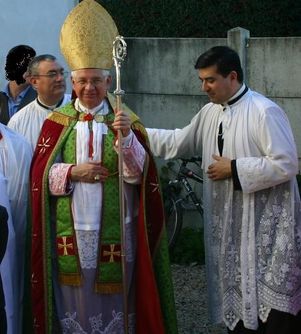 Mgr DOLAN en France Mgr-Dolan