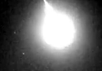 L'explosion d'un météore illumine le ciel de l'Espagne Fireball