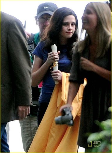 ECLIPSEEEEEEEEE <3 Kristen-stewart-bella-swan-eclipse-hair