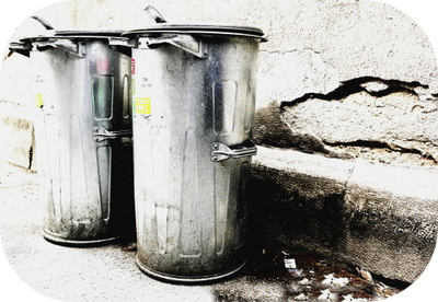 Tirar el cabello y las uñas a la basura  Nkohio